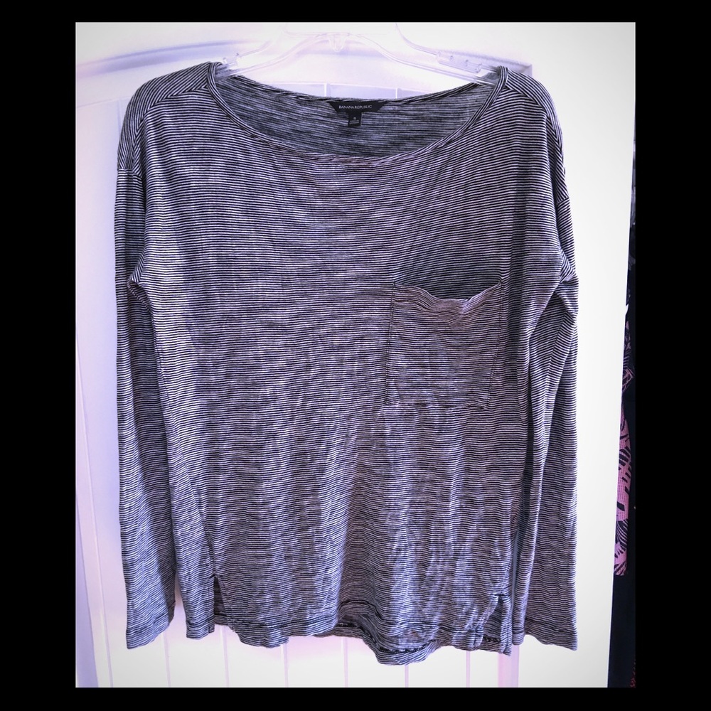 Banana Republic NWOT striped long sleeve shirt